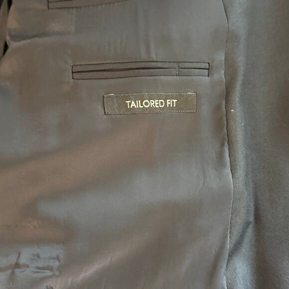 Jos. A. Bank Traveler’s Collection 48R Gray Wool 2-Button Blazer Jacket - Picture 10 of 10